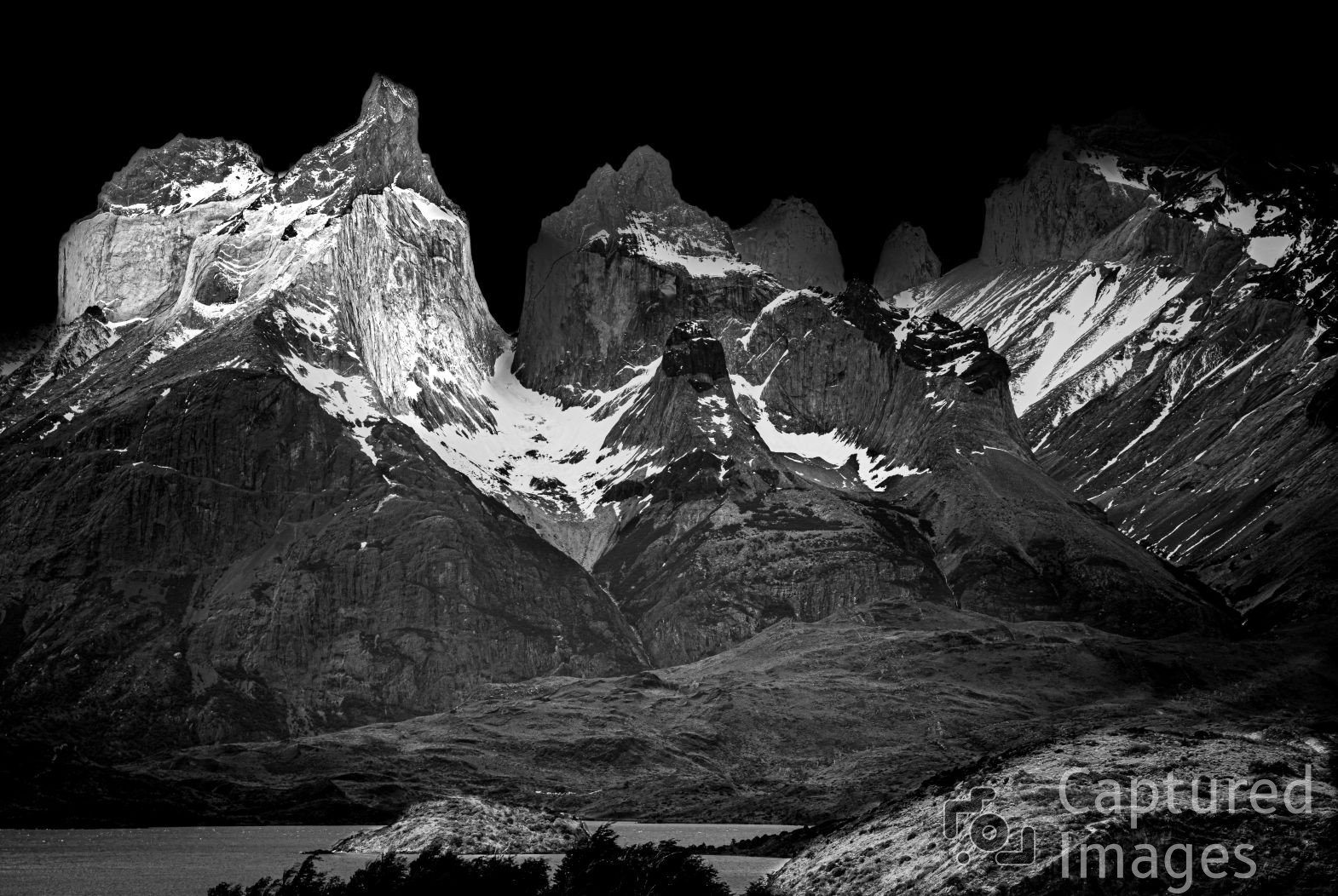 Shadows of the Cuernos