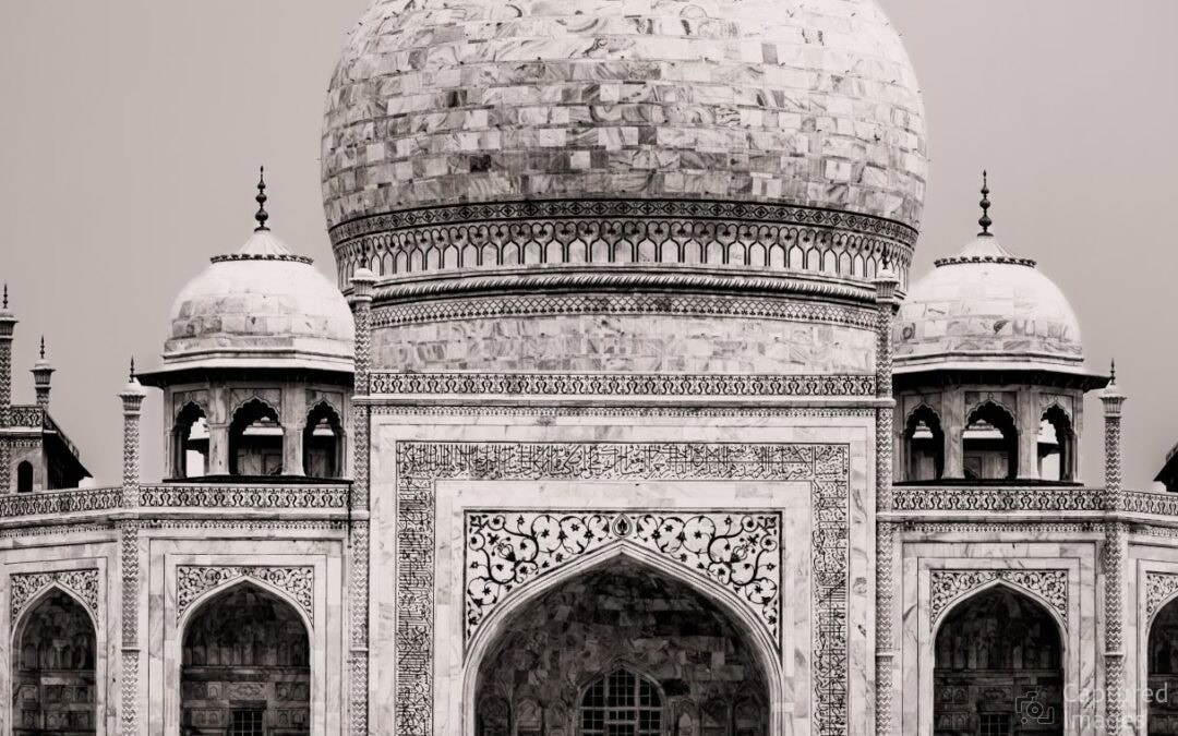 Echoes of India: Photographing a Vanishing and Vibrant World